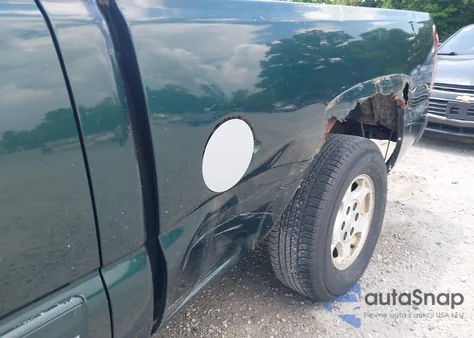 2003 Chevrolet Silverado 1500 Ls из США, поврежденный, VIN 2GCEC19TX31336019